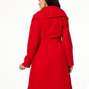 ❤️Christian Siriano Haute Red Ruffle Front Coat size 3x❤️